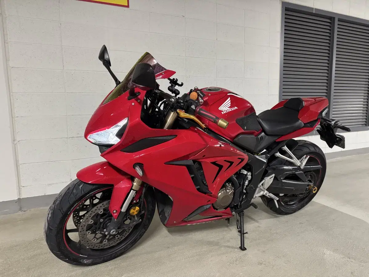 2020년식 CBR650R 익실풀배기 소음기x